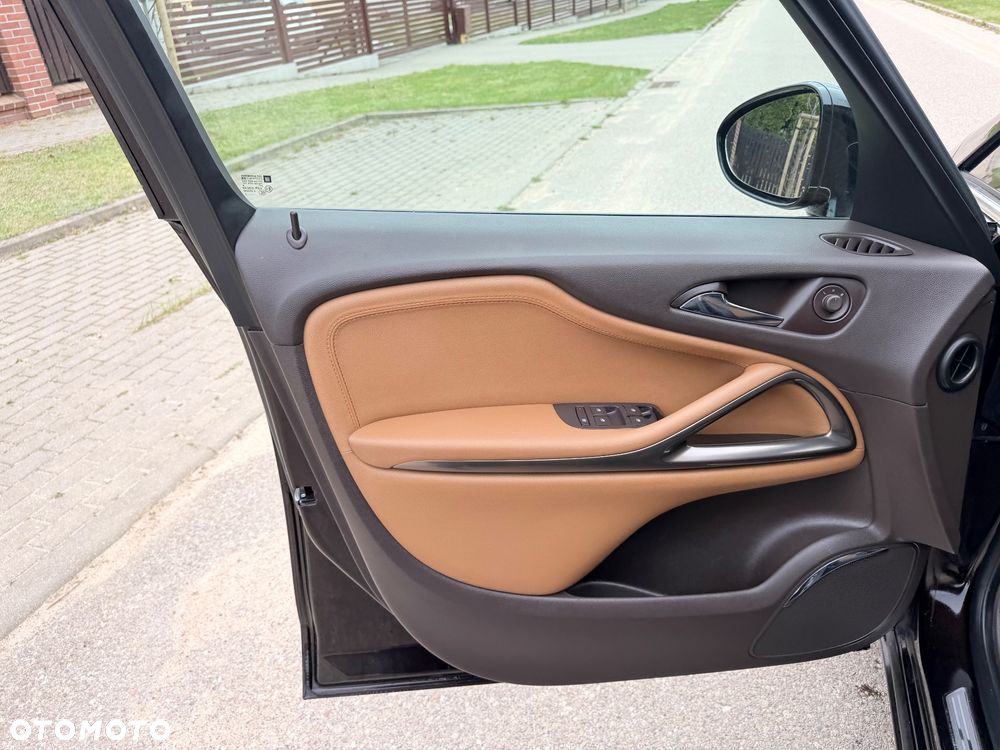 Opel Zafira - 16