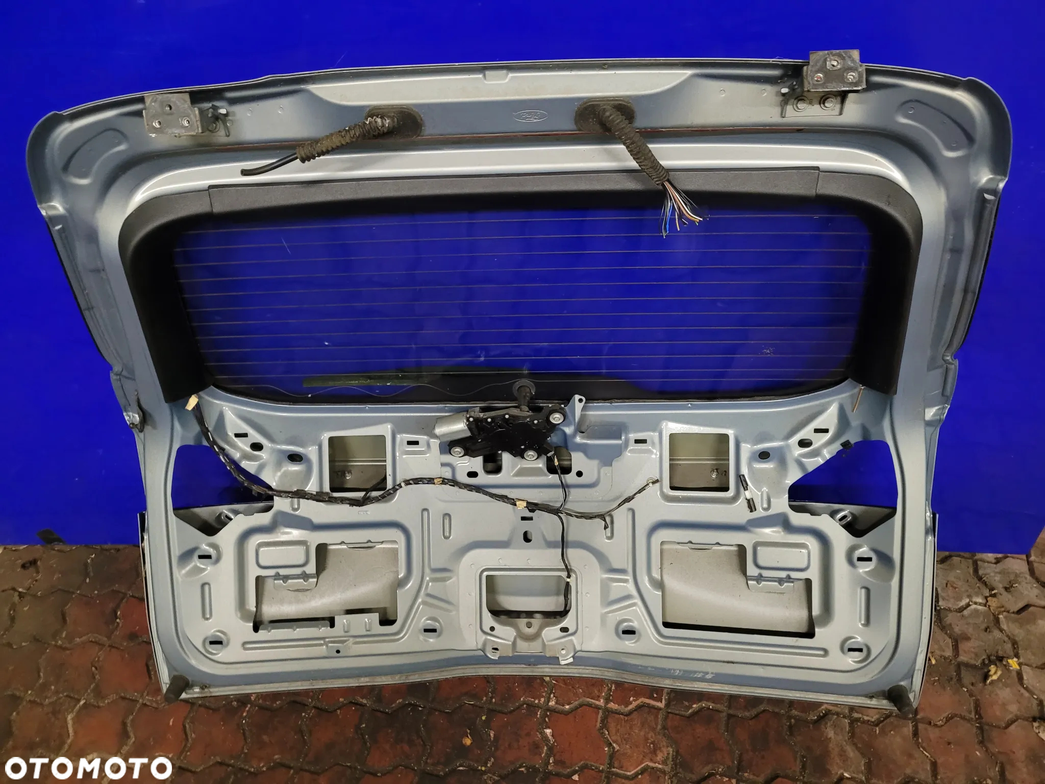 OSPRZĘT KLAPY BAGAŻNIKA FORD MONDEO MK4 KOMBI - 12