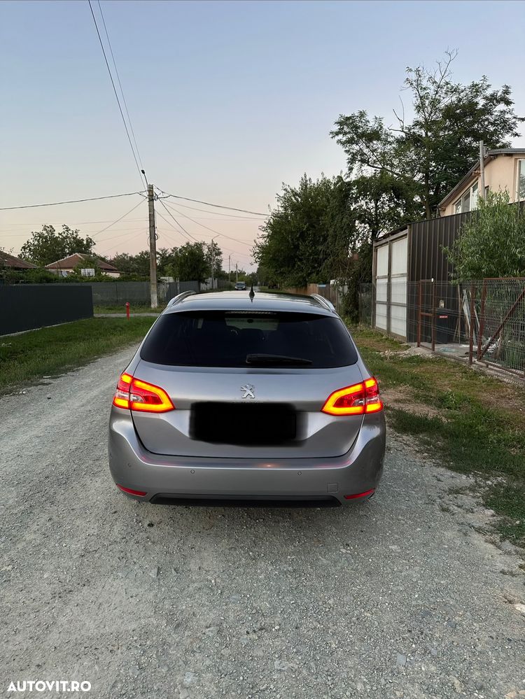 Peugeot 308 - 5