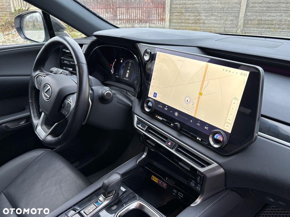 Lexus RX 350h F Sport Design - 32