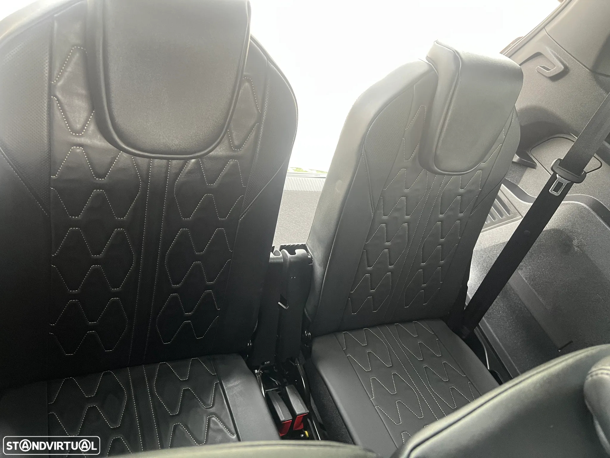 Peugeot 5008 1.5 BlueHDi GT Line J19 EAT8 - 20