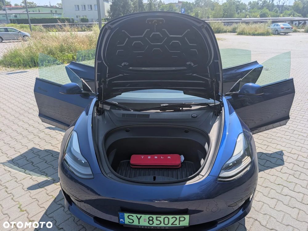 Tesla Model 3 - 13