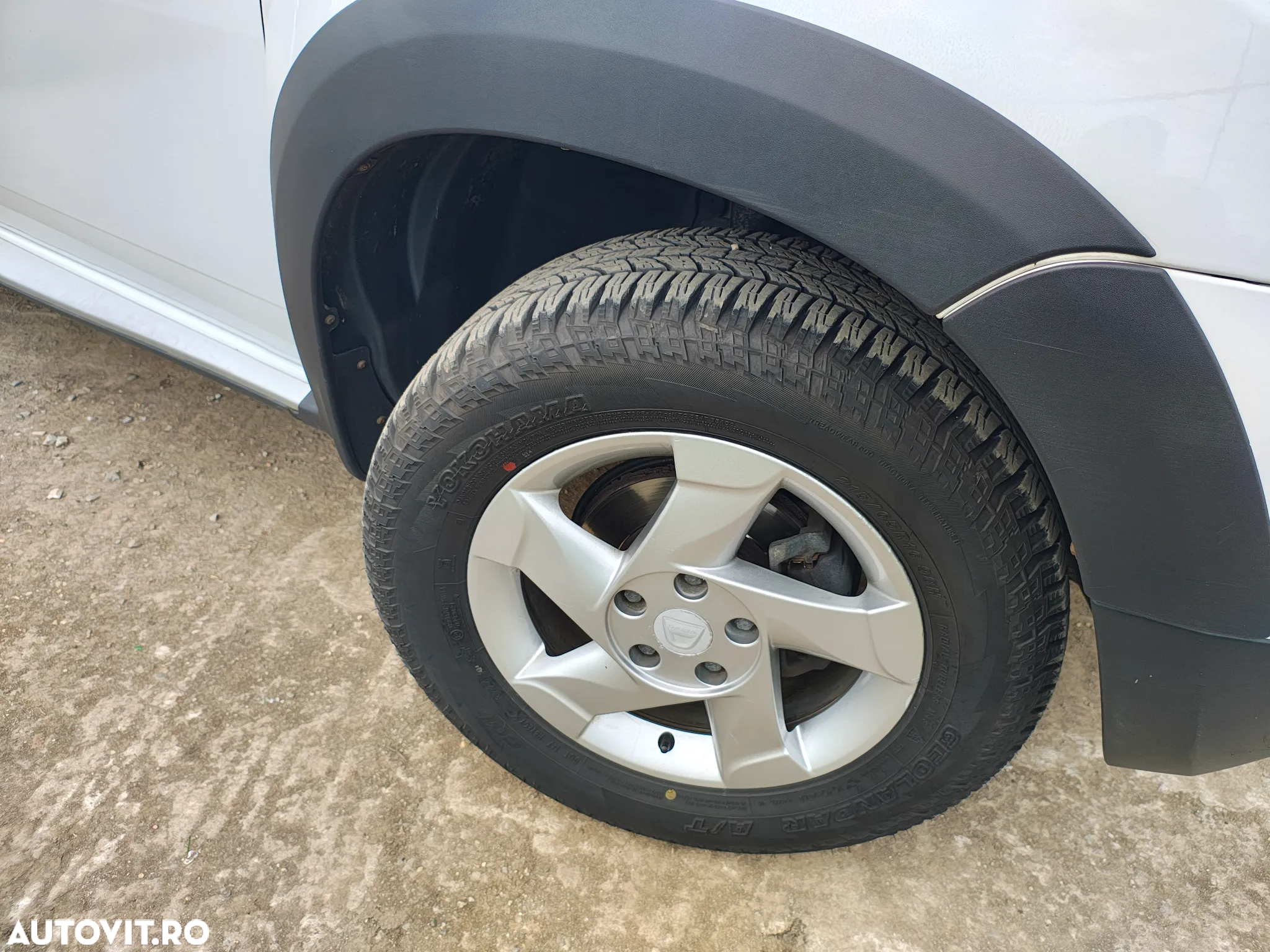 Dacia Duster 1.6 4x4 - 7