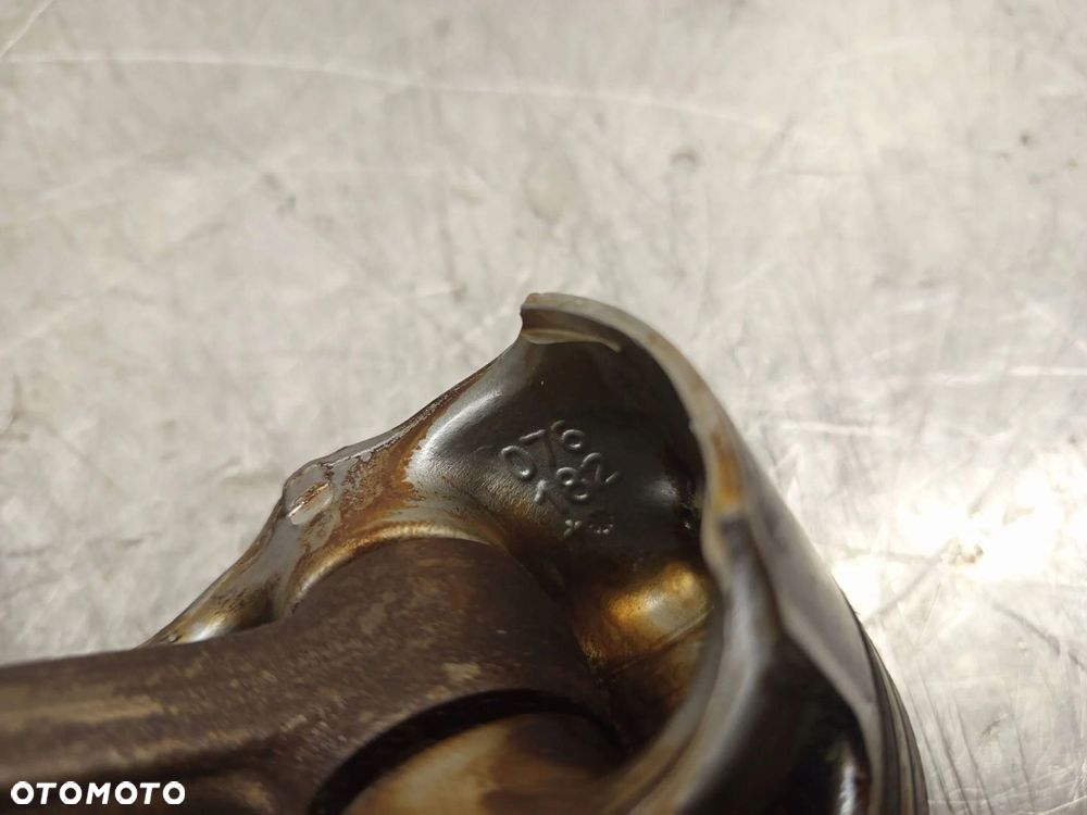 Tłok z korbowodem Volkswagen Golf VI Seat Skoda Audi 1.4 FSI TSI 076182 - 13
