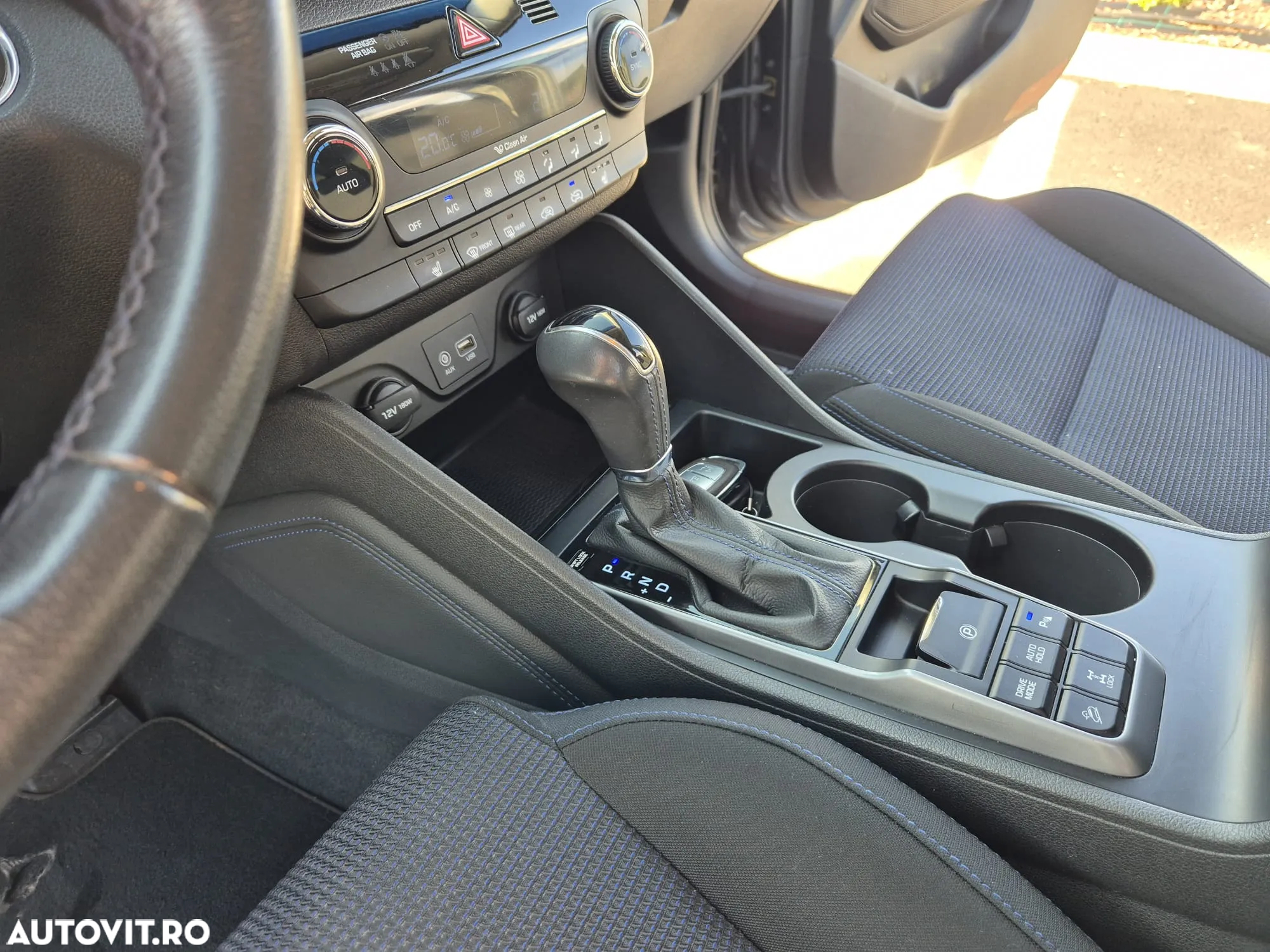 Hyundai Tucson 2.0 CRDI 4WD Automatik Advantage - 13