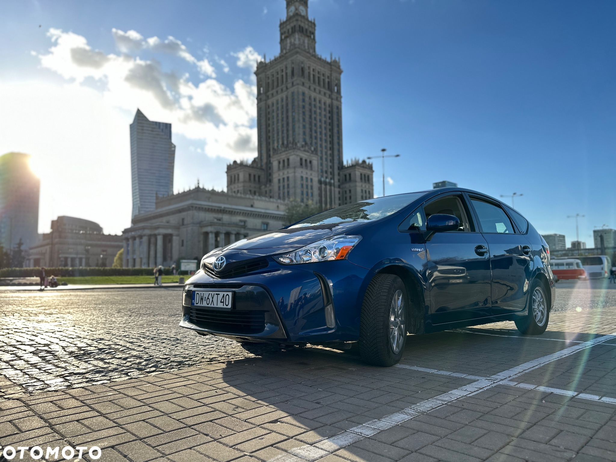 Toyota Prius+ (Hybrid) Comfort - 19