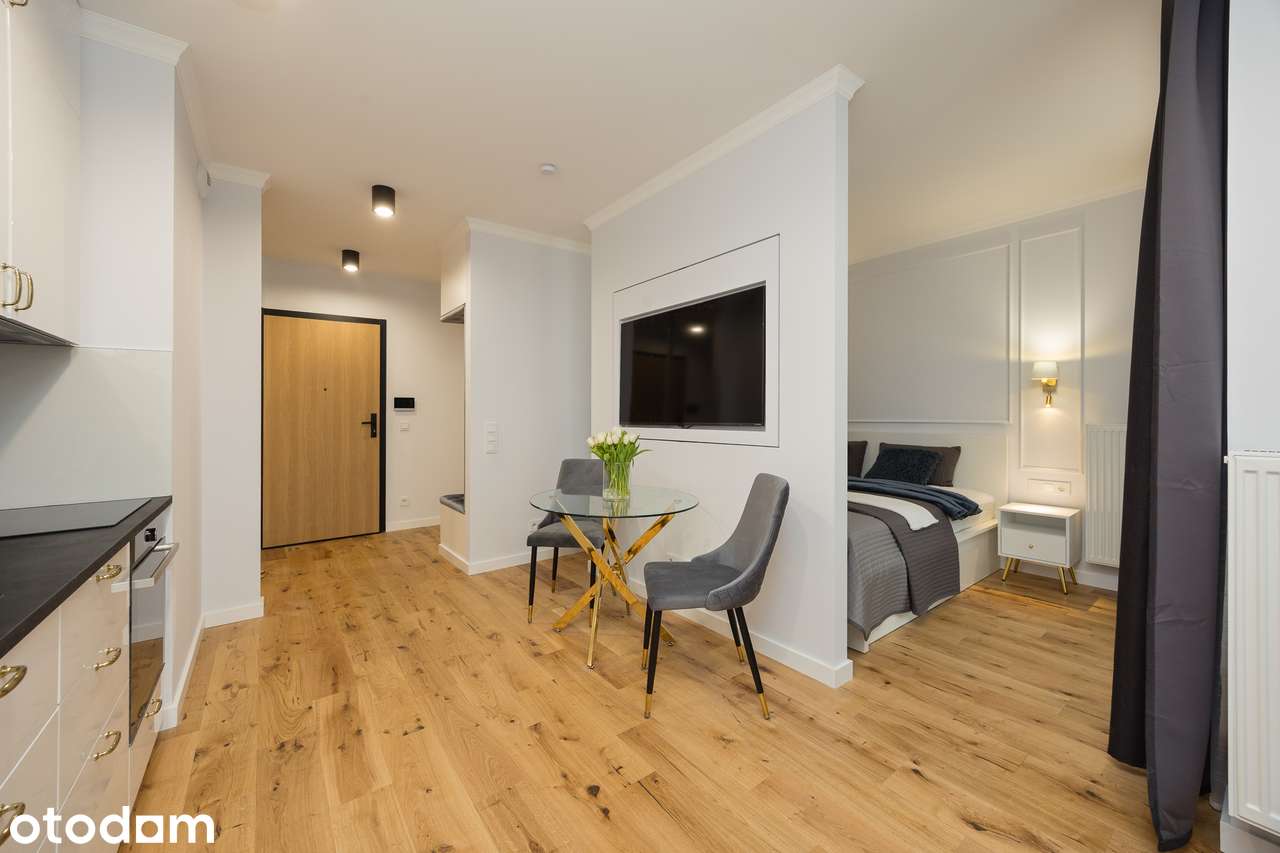 Elegancki apartament w prestiżowej inwestycji Towarowa Square