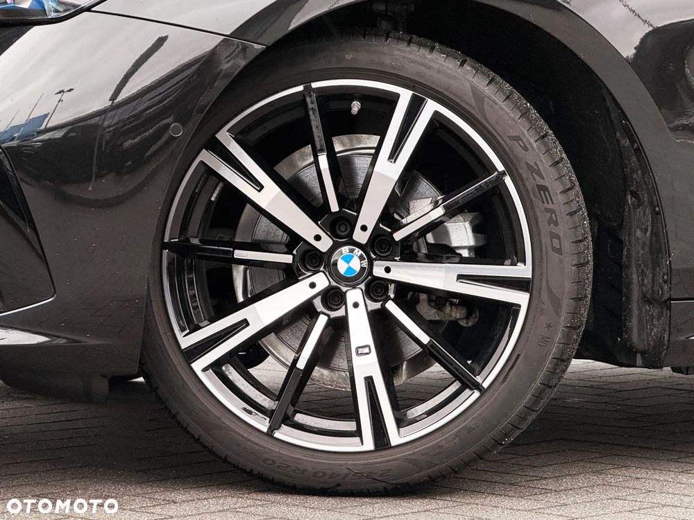 BMW Seria 5 520i - 14