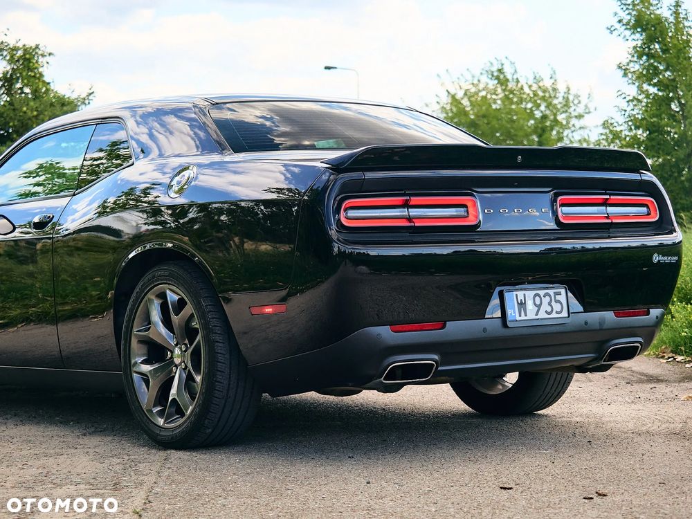 Dodge Challenger - 6