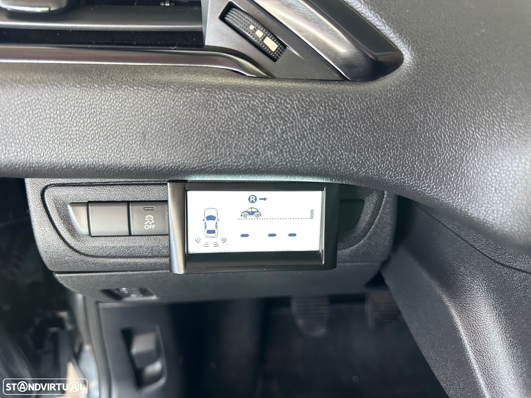 Peugeot 208 1.4 HDi Active - 9
