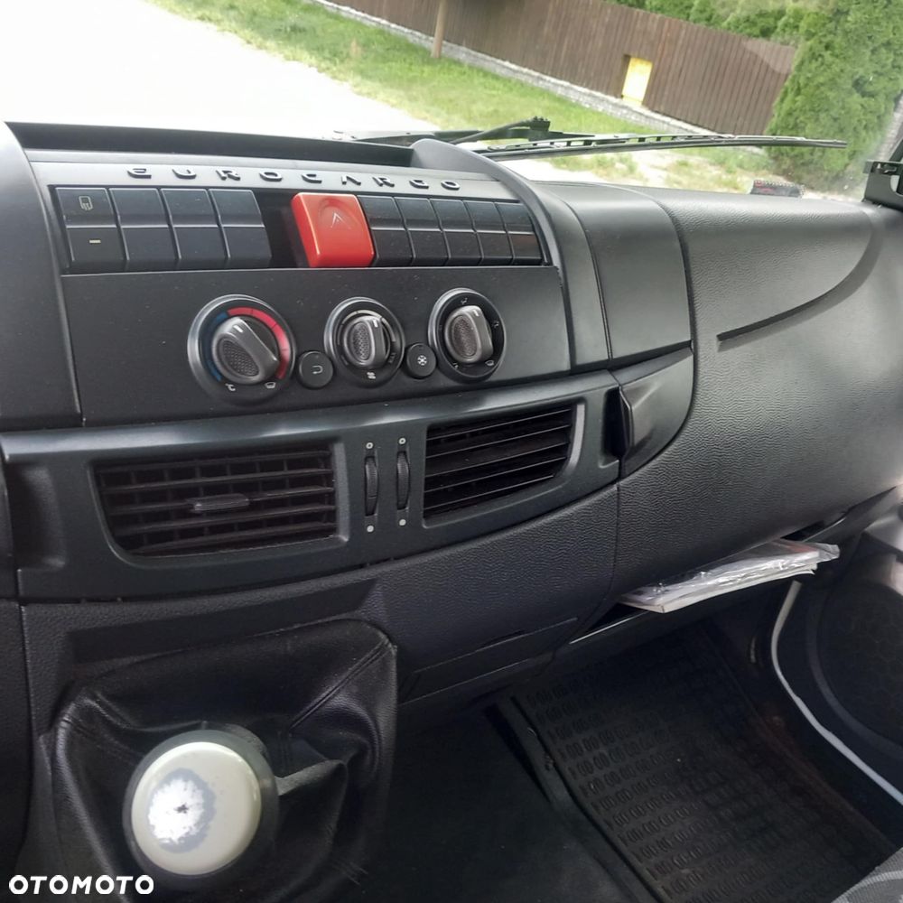 Iveco 75e180 - 10