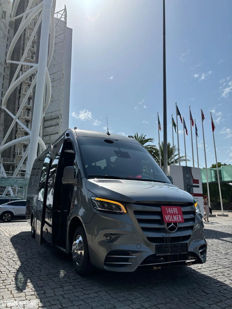 Mercedes Benz Traveller - 2