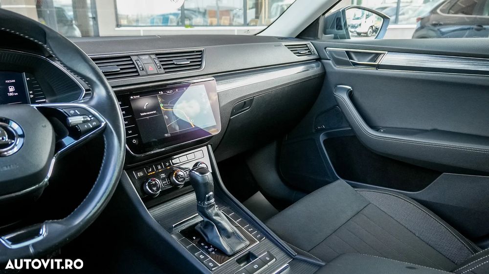 Skoda Superb 2.0 TDI DSG Style - 13