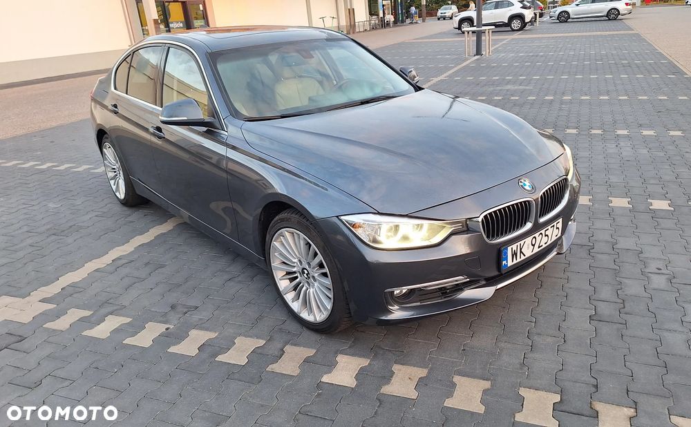 BMW Seria 3 328i Luxury Line - 8