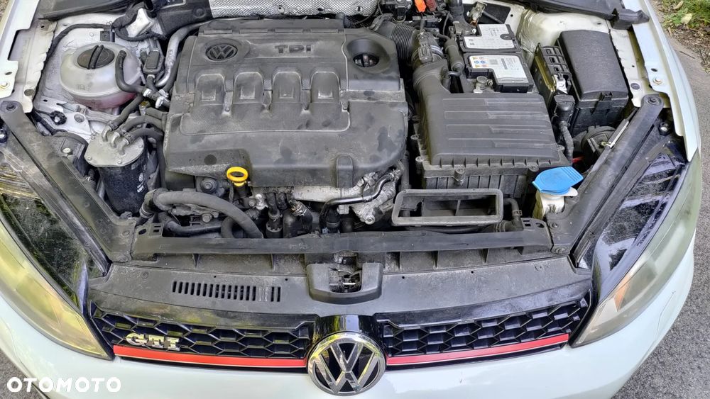 Volkswagen Golf 1.6 TDI BlueMotion Technology Cup - 40