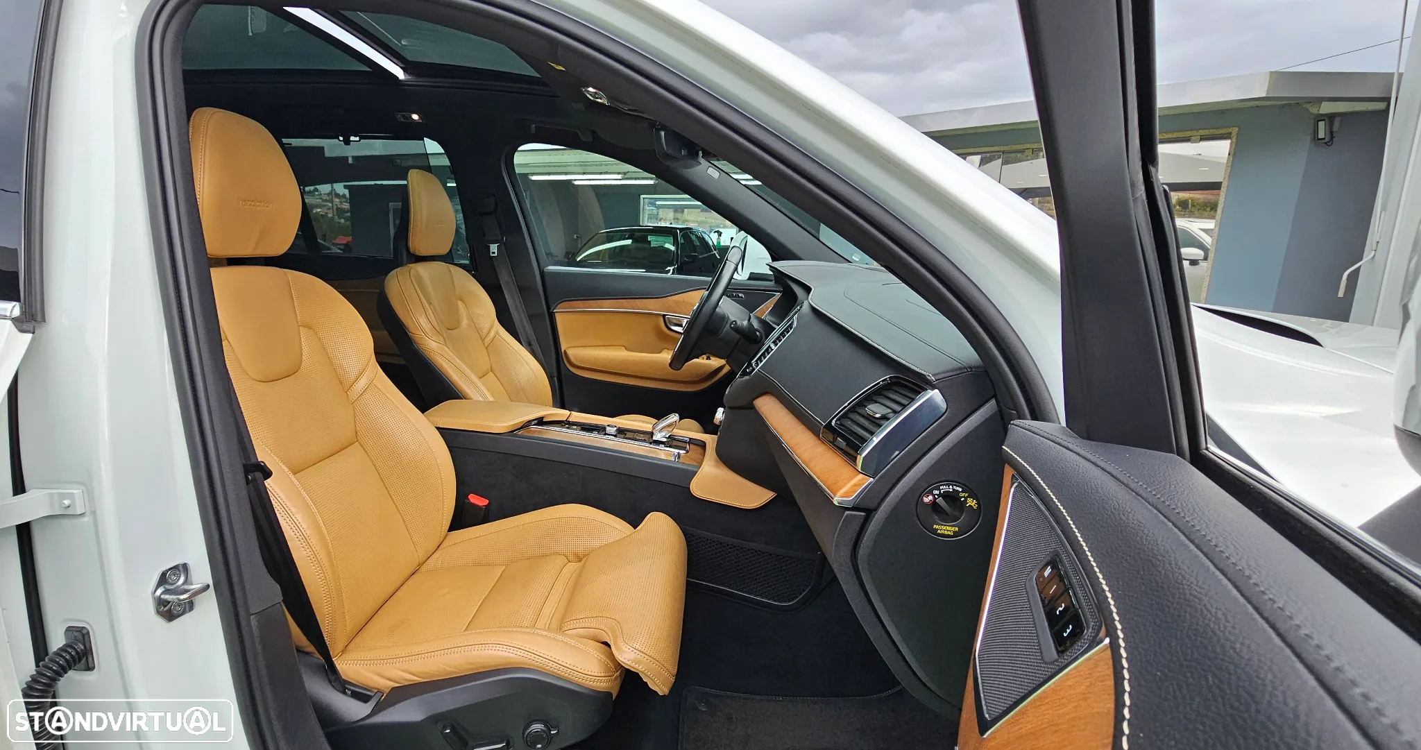 Volvo XC 90 2.0 B5 Inscription AWD - 26