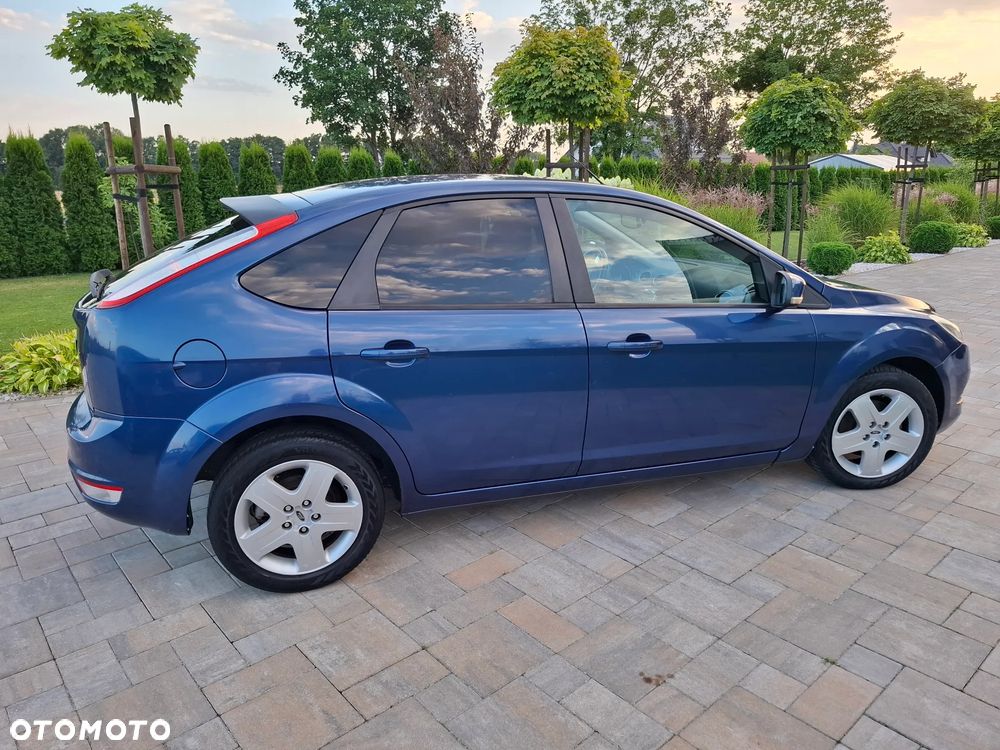 Ford Focus 1.6 16V Viva I - 23