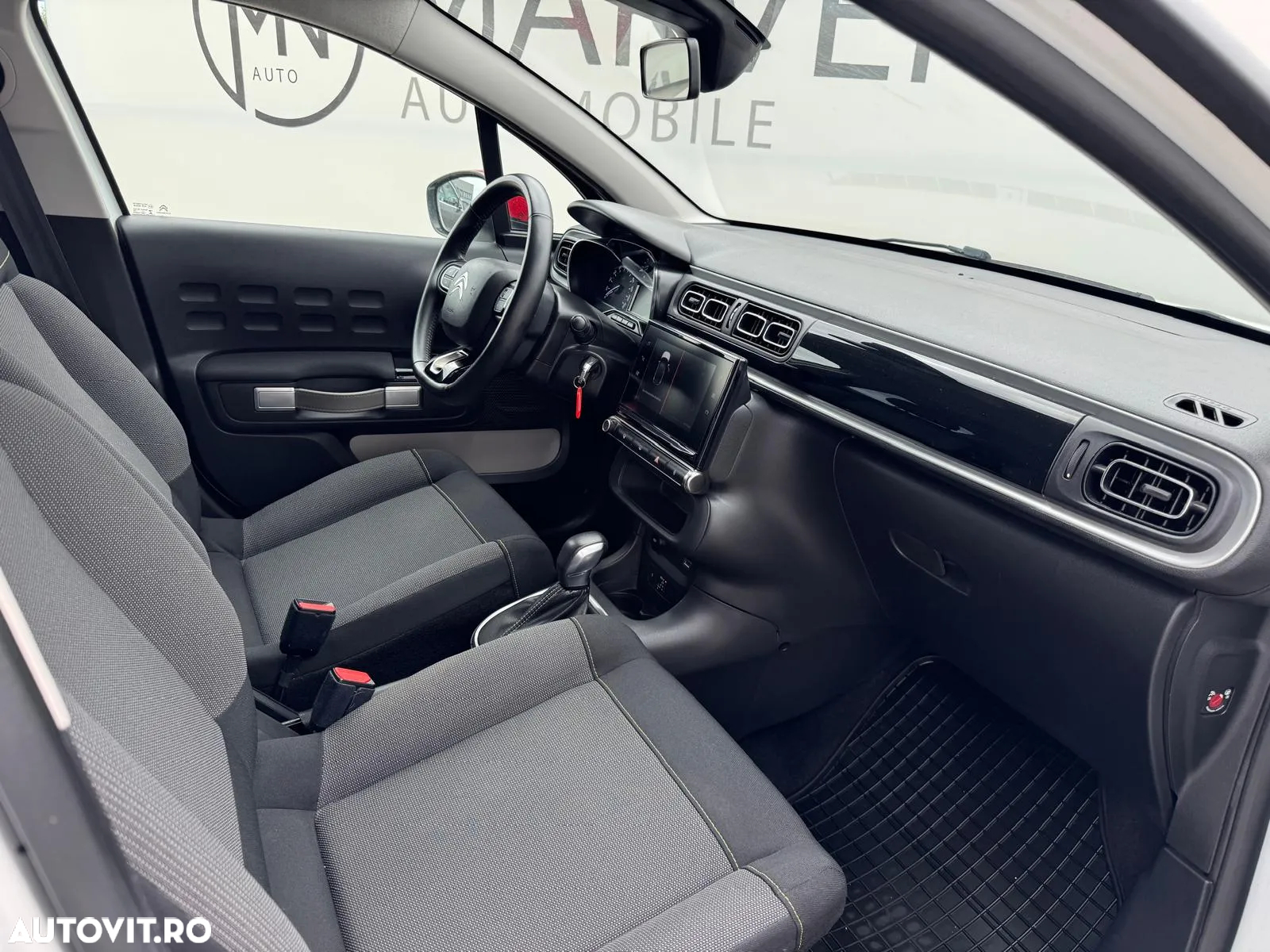 Citroën C3 1.2 PureTech S&S EAT6 Shine - 9