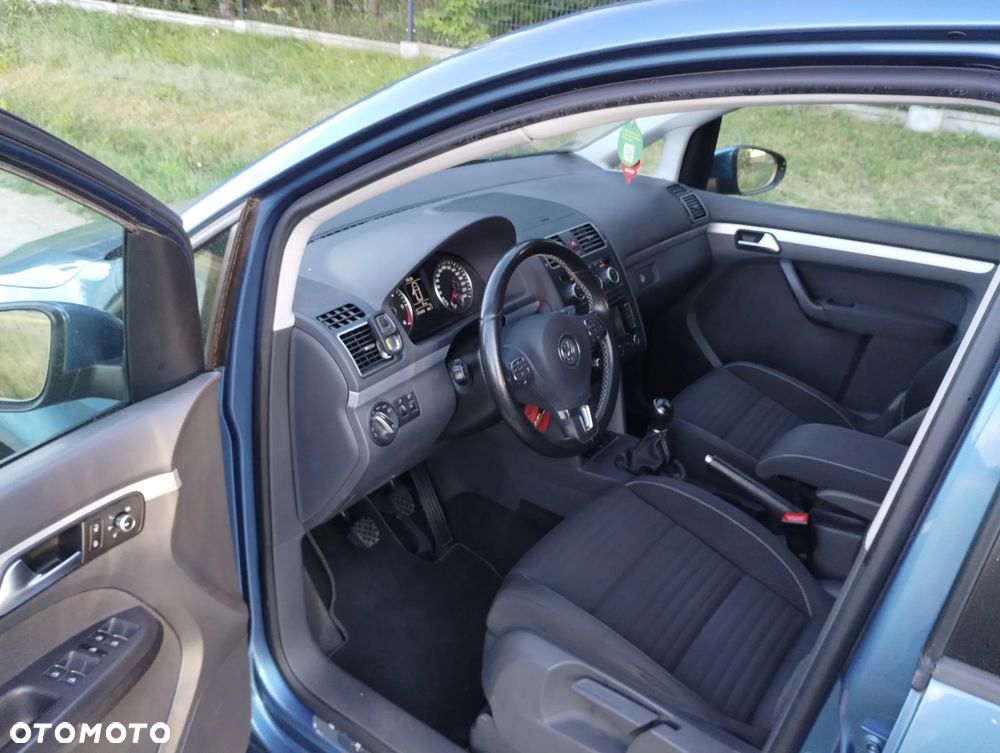 Volkswagen Touran 1.6 TDI DPF Comfortline - 5
