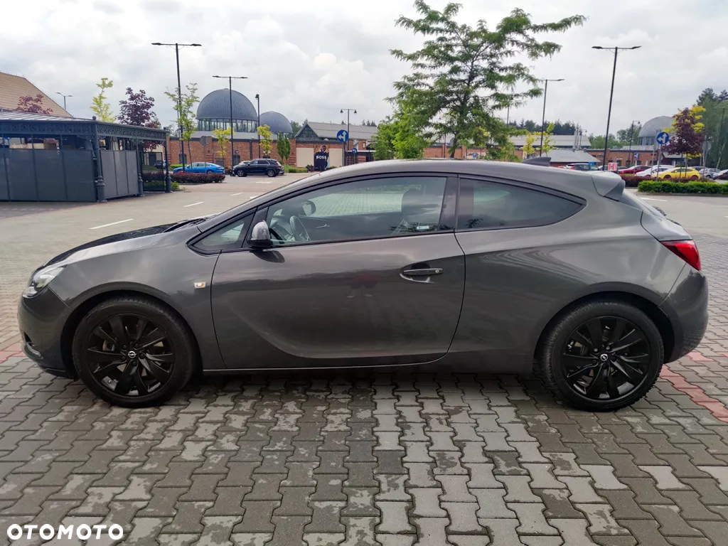 Opel Astra IV GTC 1.4 T Sport - 11