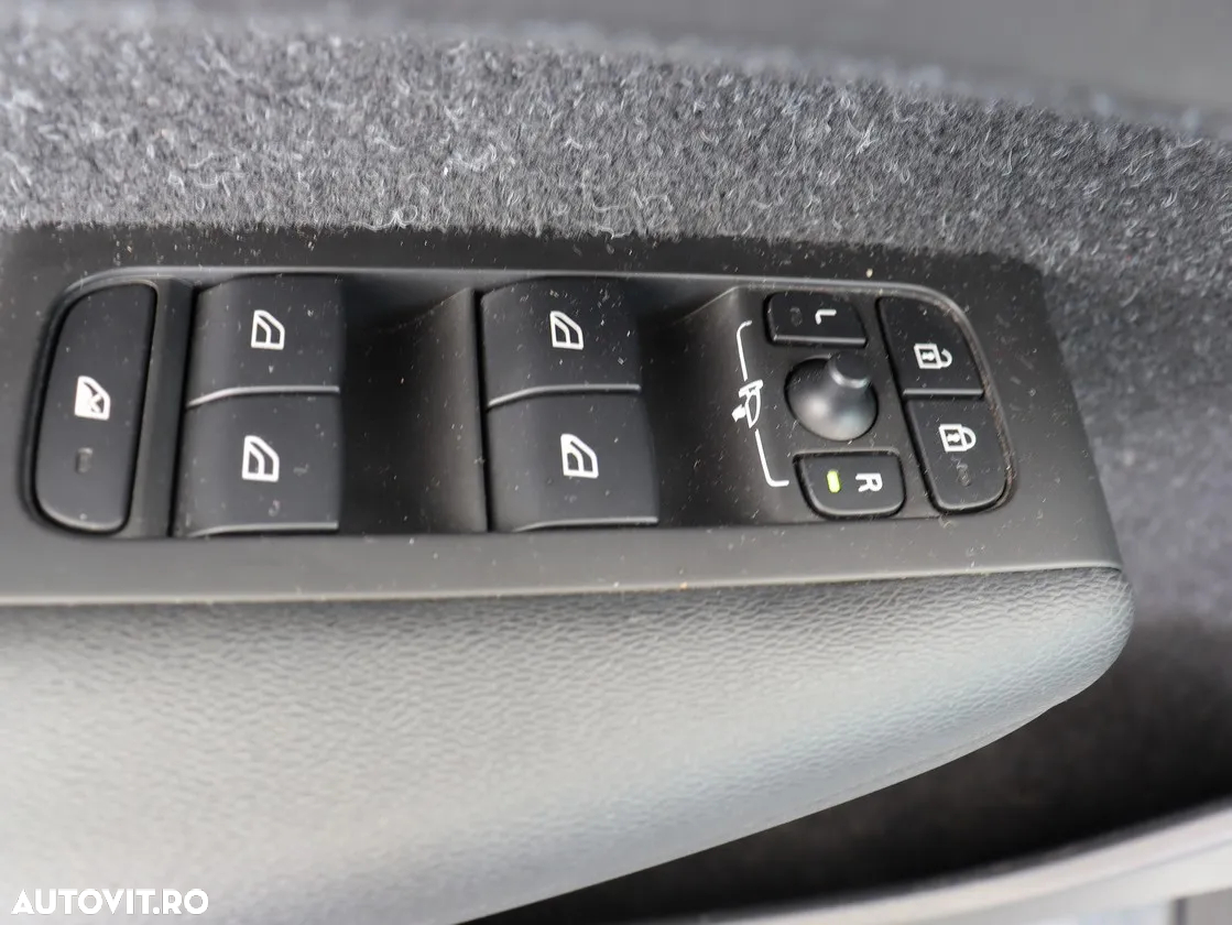 Volvo XC 40 T3 AT8 Momentum - 12