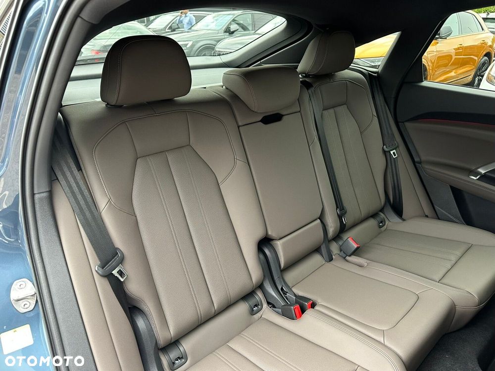 Audi Q5 Sportback - 24