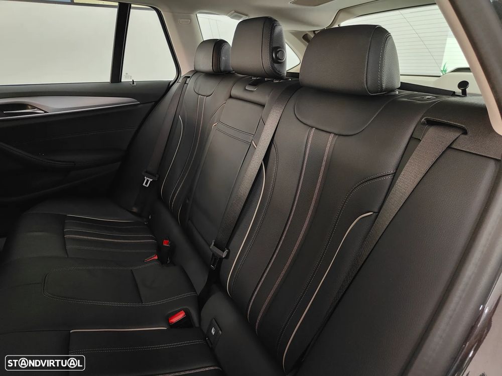 BMW 530 e iPerformance Line Luxury - 39
