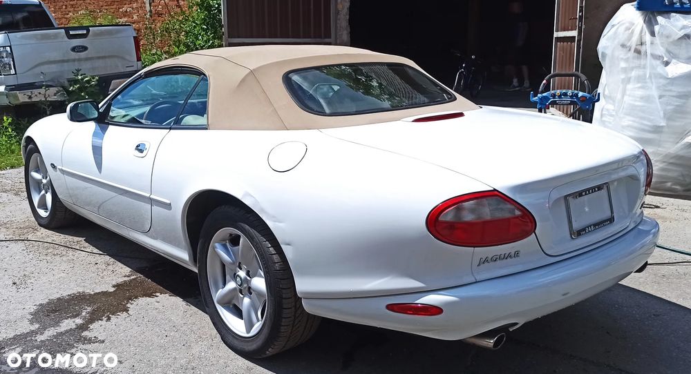 Jaguar XK8 4.0 - 3