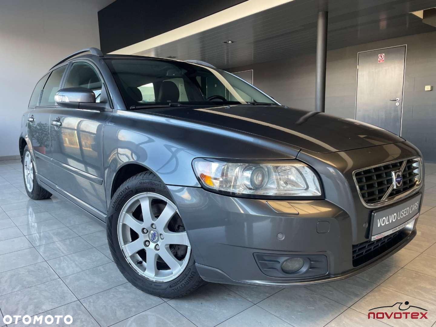Volvo V50 - 4