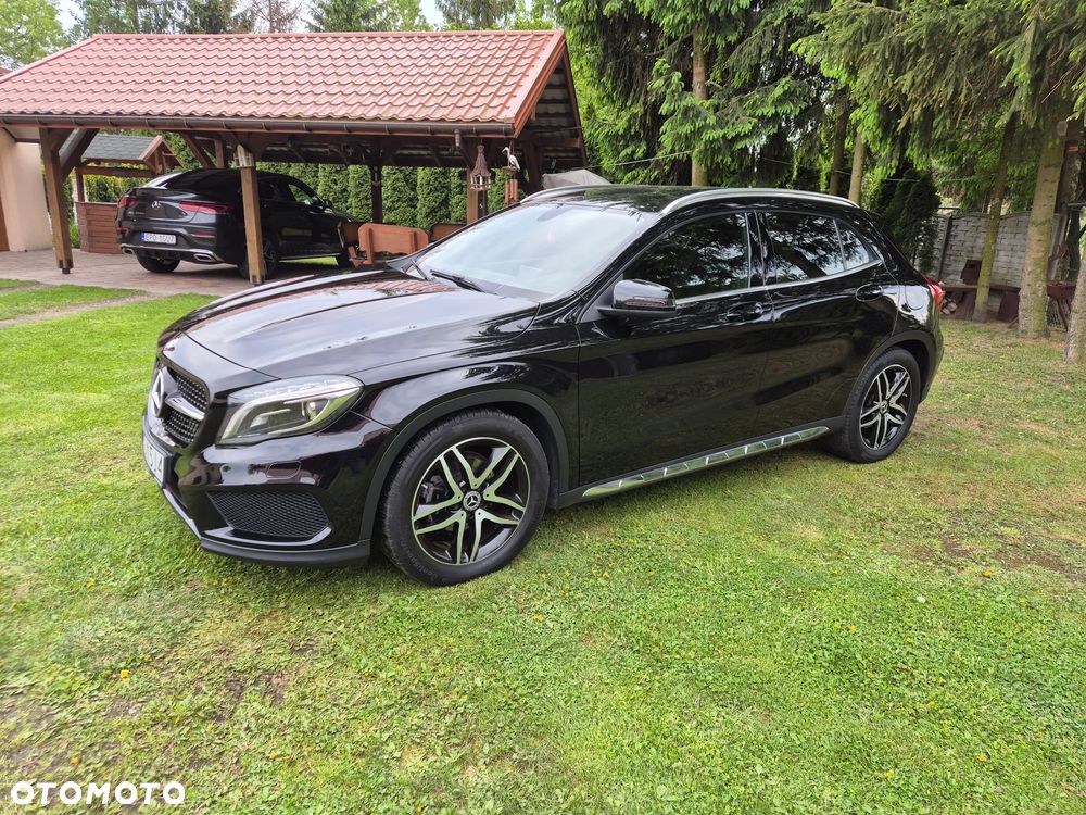 Mercedes-Benz GLA 200 (CDI) d 7G-DCT AMG Line - 2