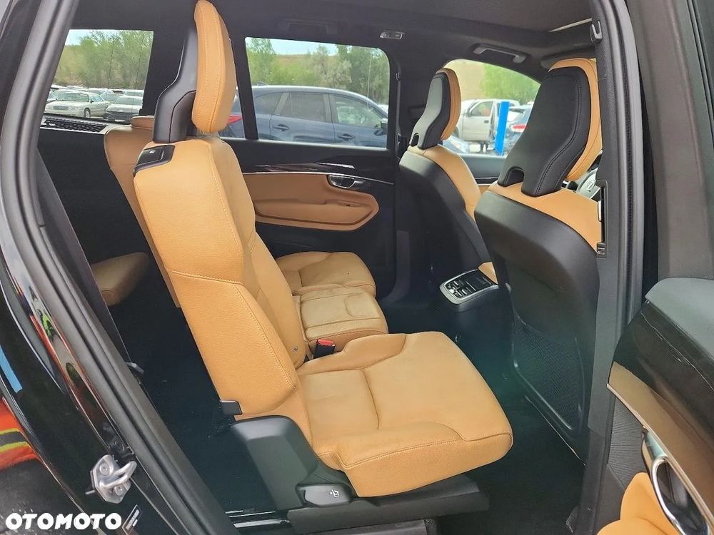 Volvo XC 90 - 10