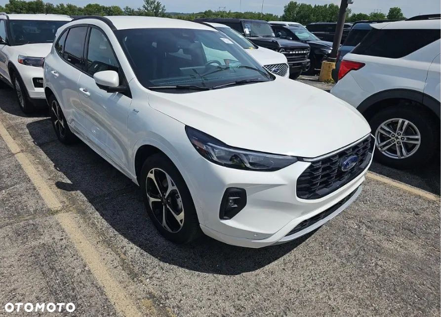 Ford Kuga 2.5 FHEV AWD ST-Line - 3