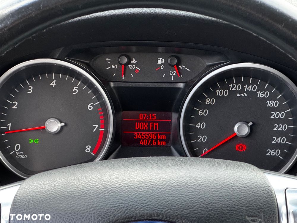 Ford Mondeo 1.6 Gold X - 24