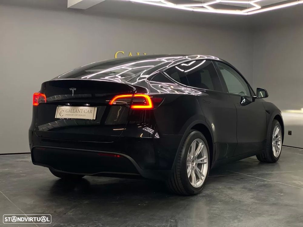 Tesla Model Y Long Range RWD - 9