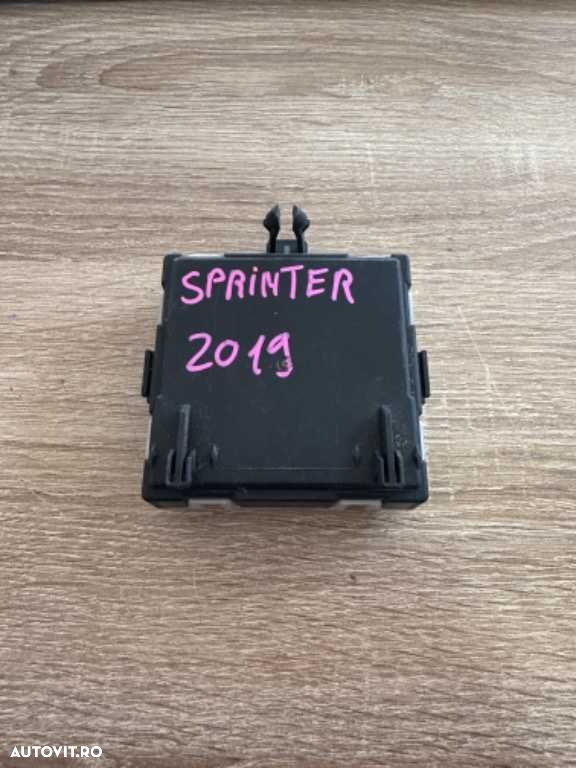 Modul ușă stânga față Mercedes Sprinter 2019 (cod piesa A9079005504) - 2