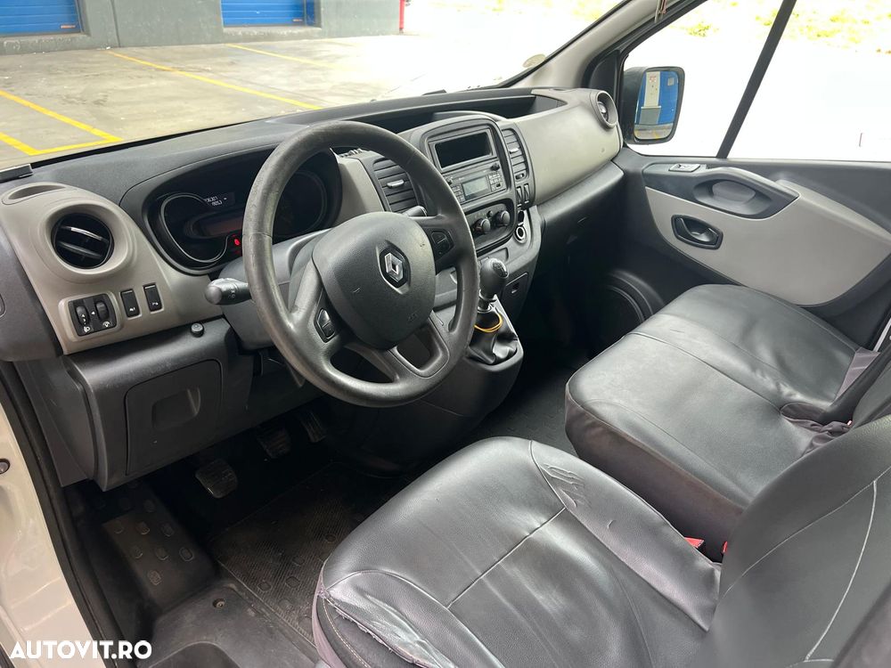 Renault TRAFIC - 6