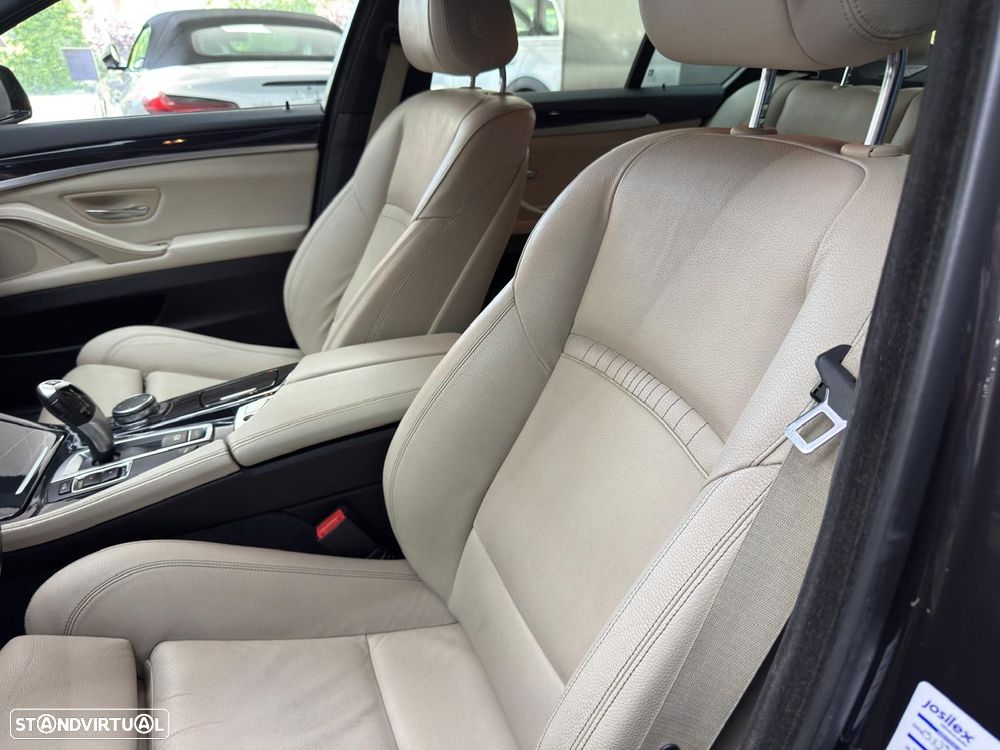 BMW 520 d xDrive Line Luxury Auto - 32