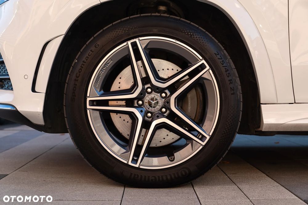 Mercedes-Benz GLS - 21