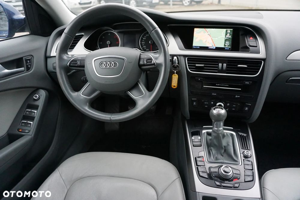 Audi A4 Avant - 13
