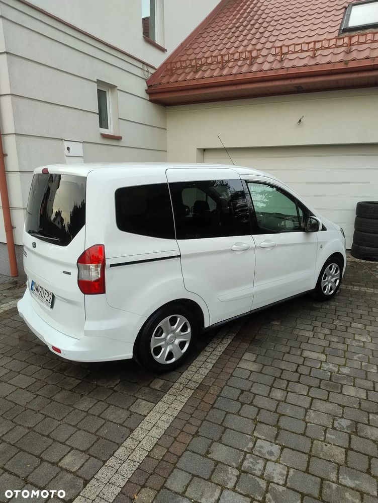 Ford Tourneo Courier 1.0 EcoBoost Trend - 8