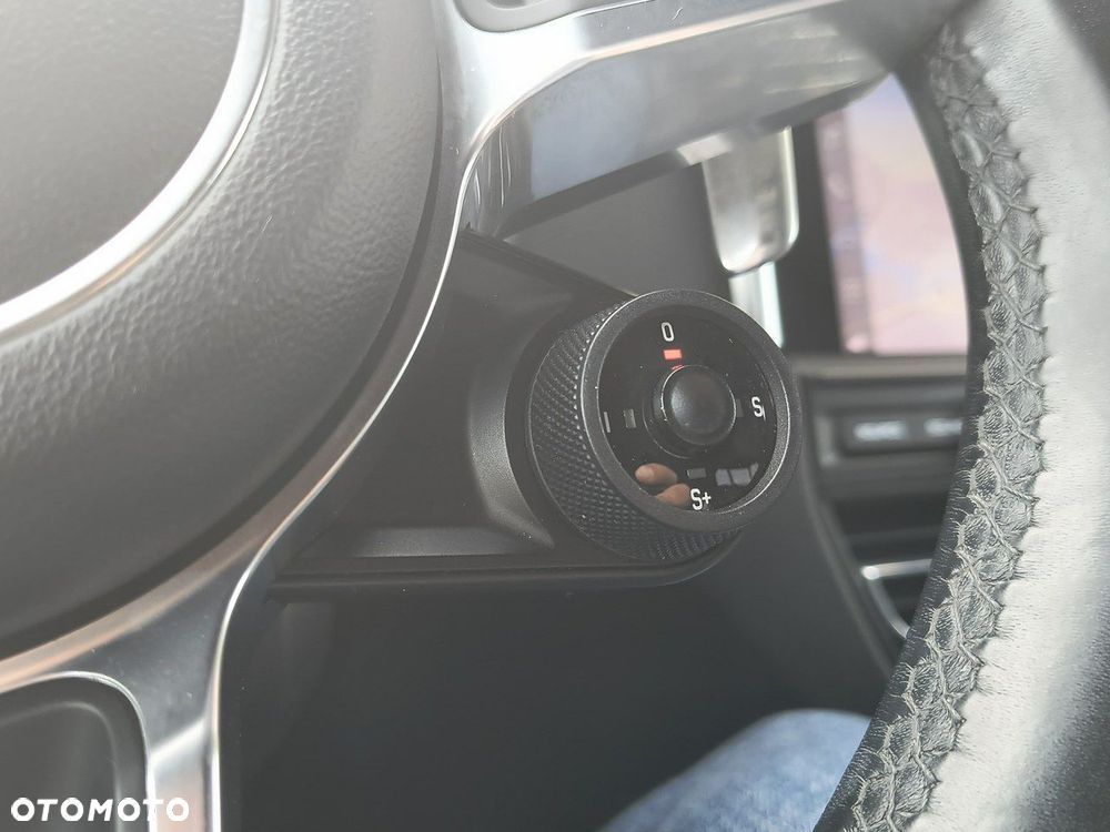 Porsche Macan - 27