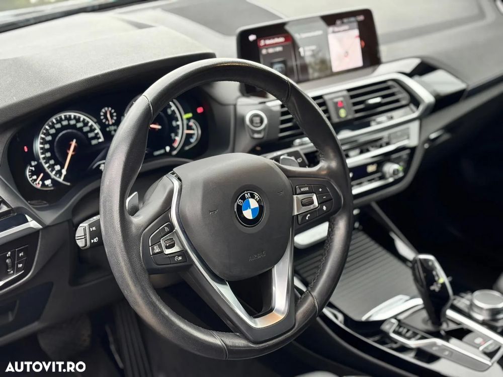 BMW X3 xDrive20i AT xLine - 10