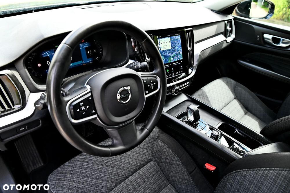 Volvo V60 B3 B Geartronic Momentum Core - 22