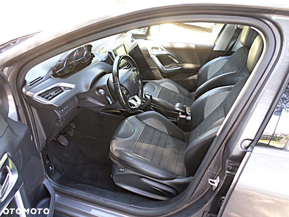 Peugeot 2008 BlueHDi 100 STOP & START Style - 20