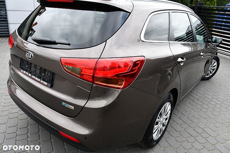 Kia Ceed 1.6 GDI Platinum Edition - 33