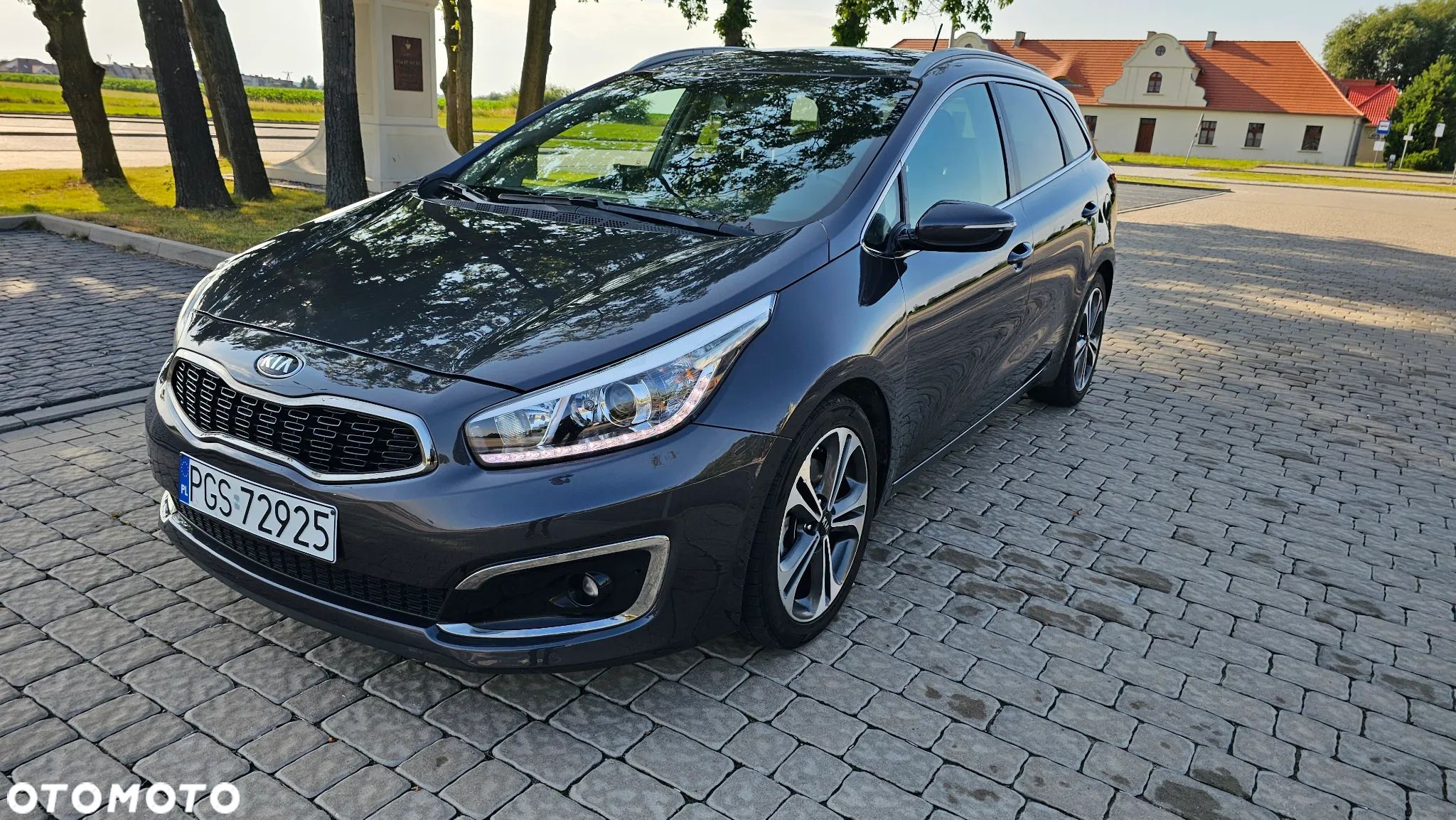 Kia Ceed SW 1.6 CRDi DCT Platinum Edition - 1