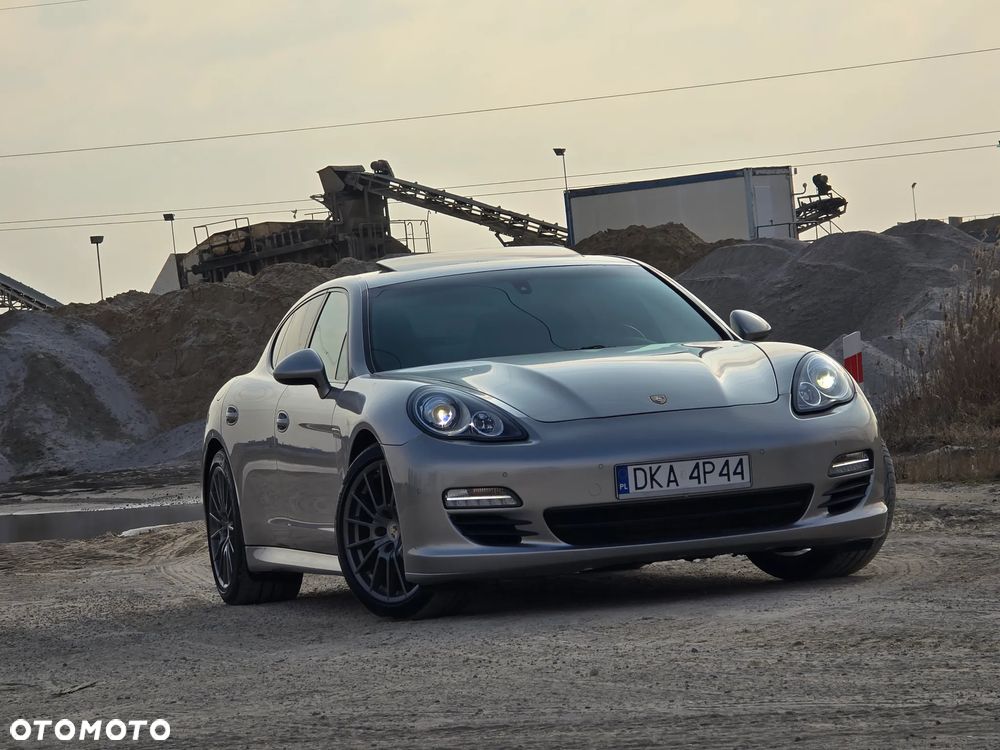 Porsche Panamera 4 PDK Edition - 25