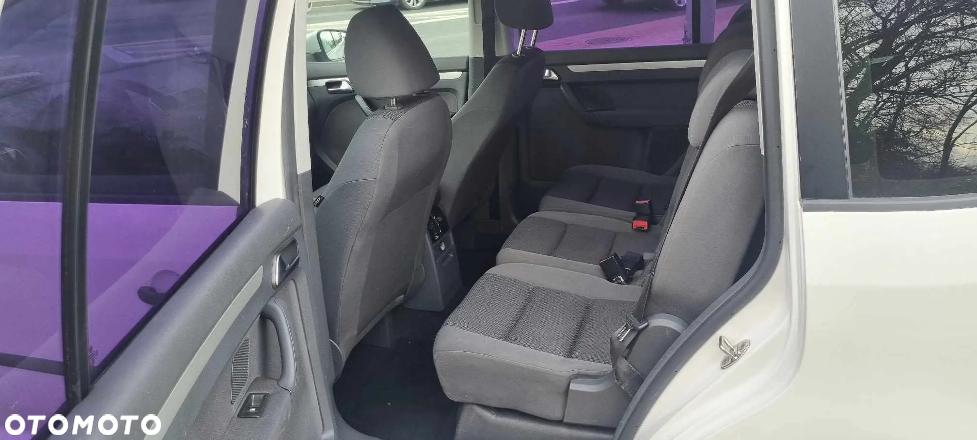Volkswagen Touran 1.6 TDI DPF BlueMot Trendline - 13