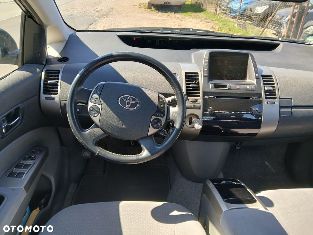 Toyota Prius 1.5 VVT-i Sol (nav) - 9