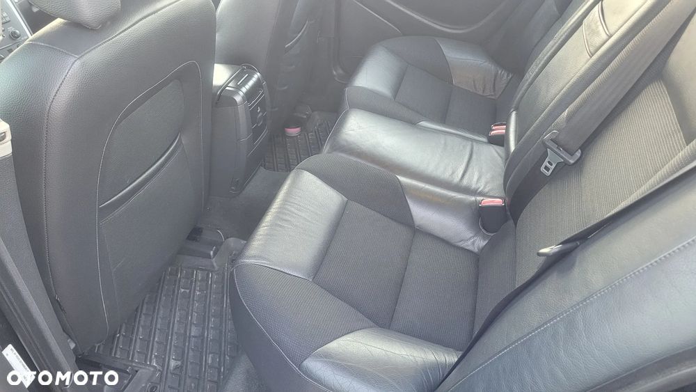 Volvo S60 2.4 T5 Momentum - 18
